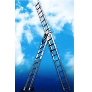 Алюминиевая трехсекционная универсальная лестница.Серия Н3.Артикул:530